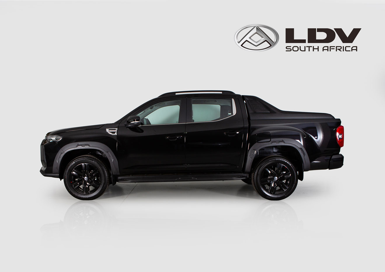 Black LDV T60 Max double cab side profile